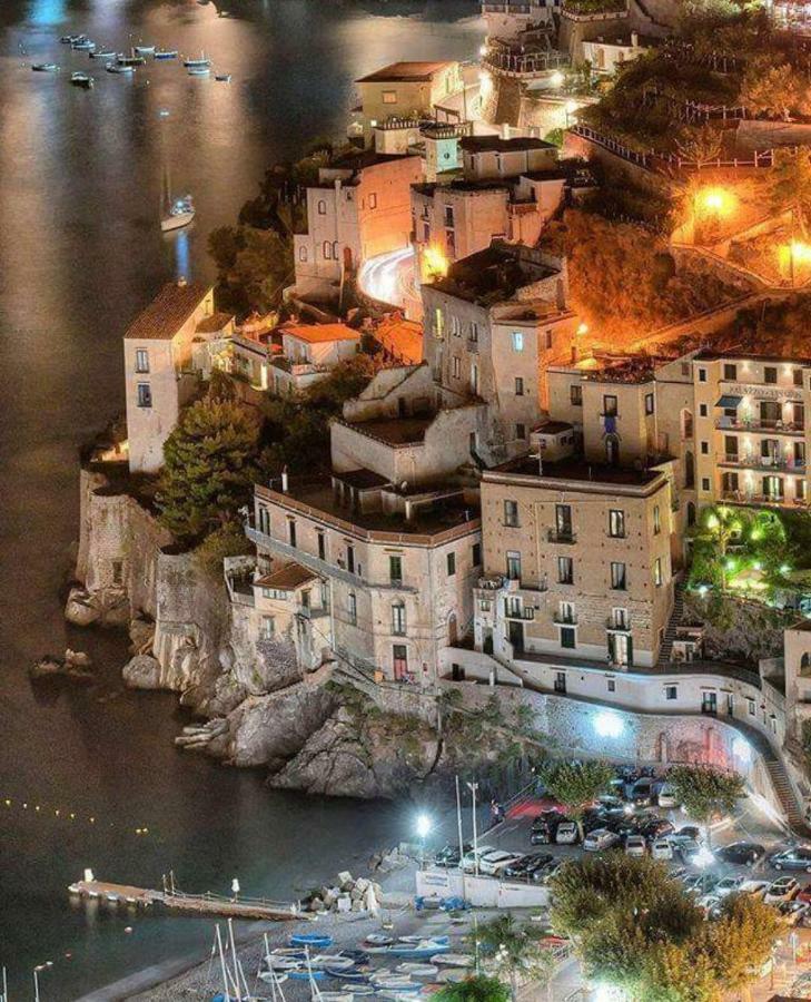 Апартаменти Casabluette A Minori - Amalfi Coast Екстер'єр фото